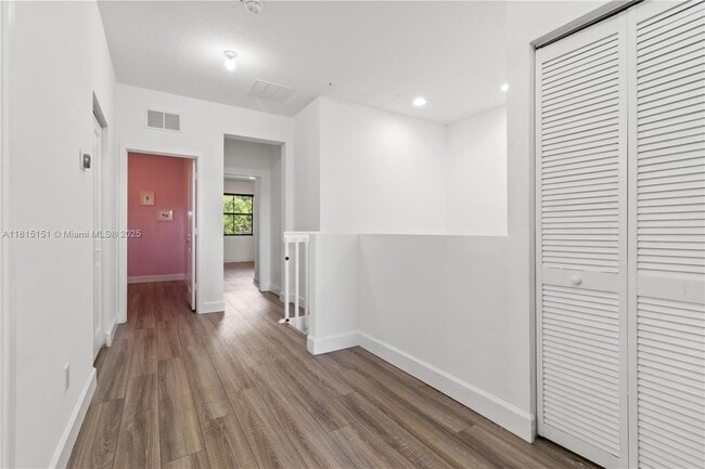 Building Photo - 5808 NW 46th Ln