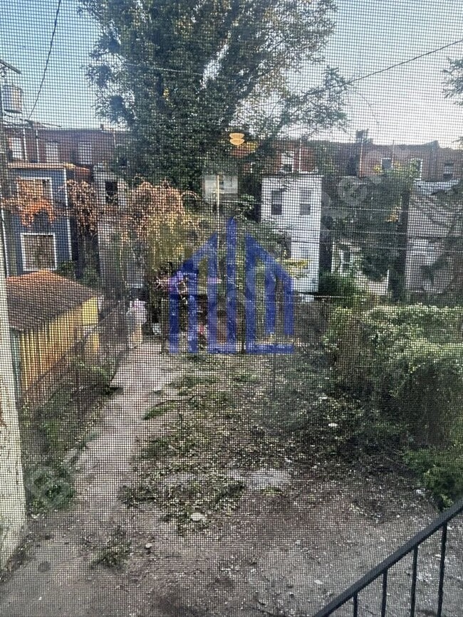 Building Photo - Coming Soon!!!!!! Spacious 3 Bedroom in We...