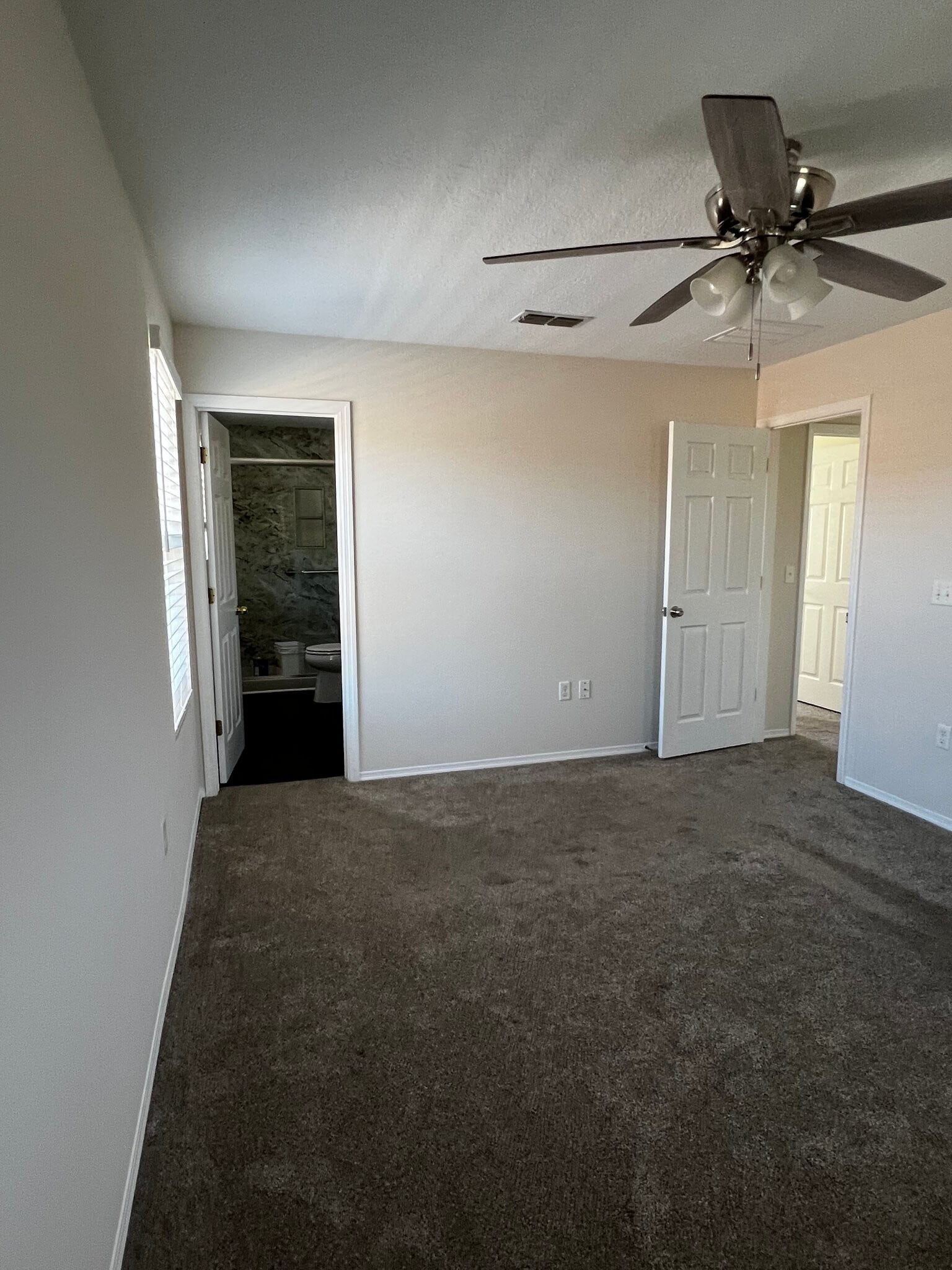 Building Photo - 18916 Randall Pl