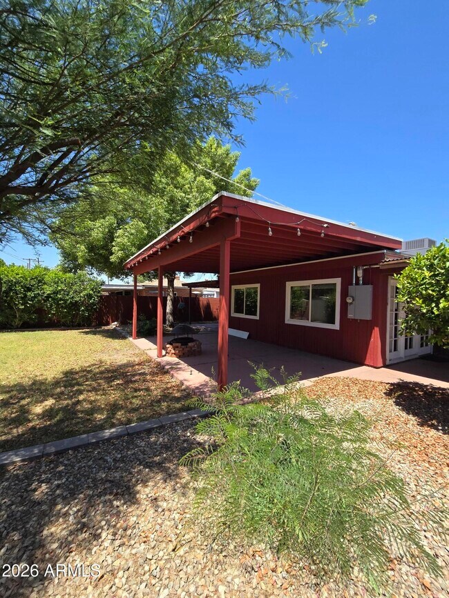 Building Photo - 1307 W Thomas Rd