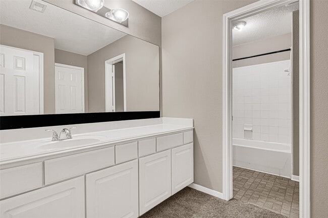 Building Photo - 22523 Spring Crossing Dr