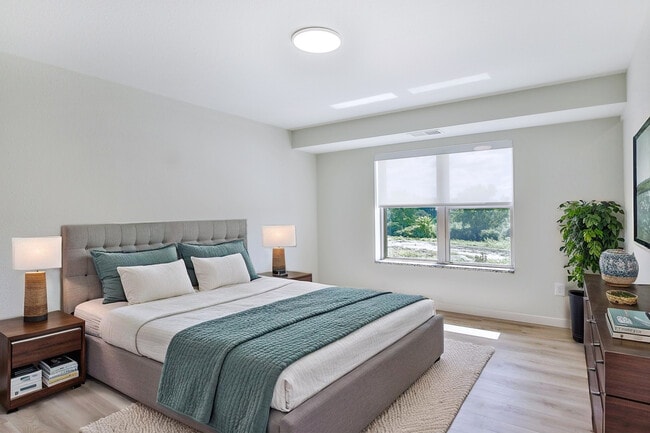 Building Photo - Enclave Outlook Apartments