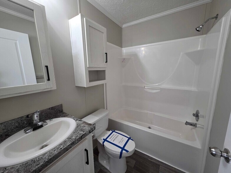 Building Photo - 3708 Cedar Loop