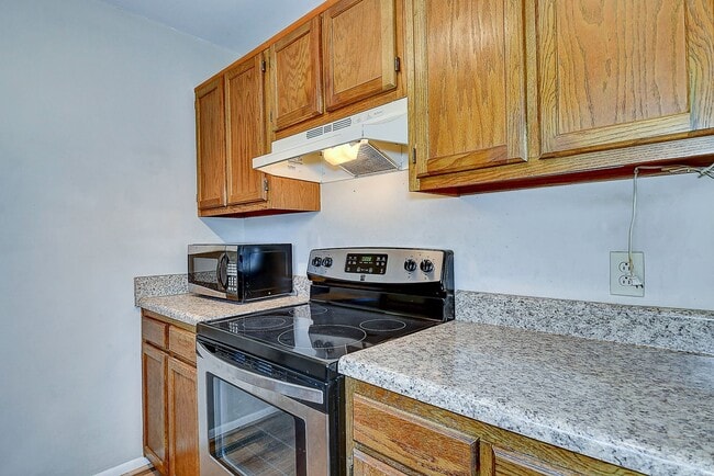 Building Photo - FOR RENT -  AEIRES ON THE BAY!