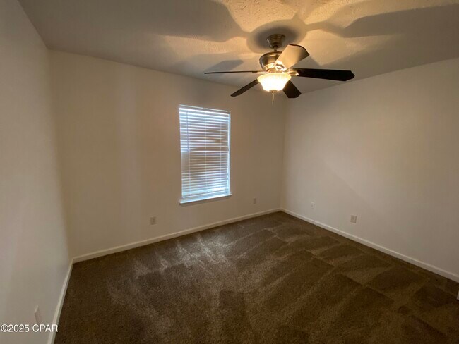 Building Photo - 158 Clara Ave