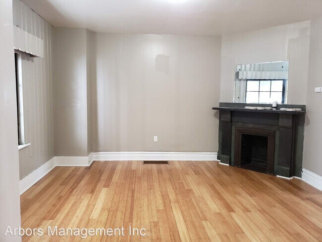 Building Photo - 3 br, 1 bath House - 32 Kenwood Avenue