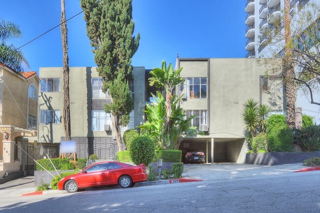Primary Photo - 969 Larrabee St