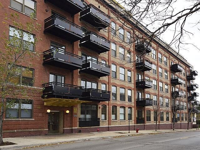 Primary Photo - 1735 W Diversey Pkwy