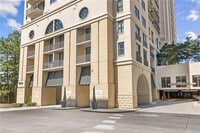 Building Photo - 3040 Peachtree Rd NW