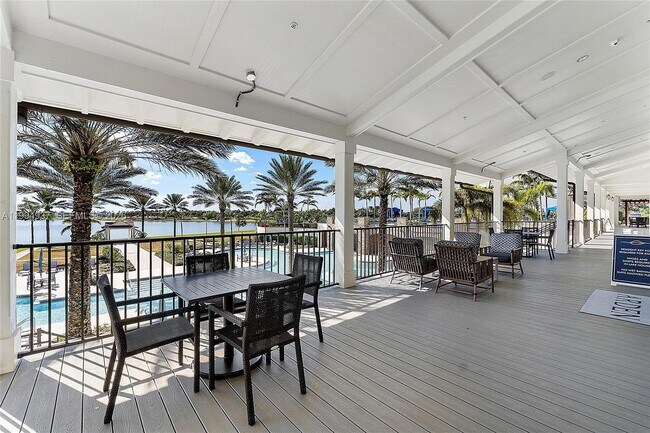 Building Photo - 1694 Hoot Owl Holw