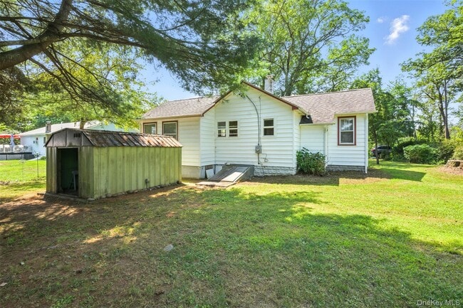 Building Photo - 190 Continental Rd