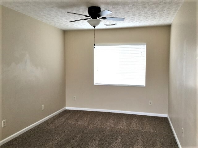 Building Photo - 1115 Sunset Drive