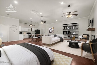 Building Photo - 2266 E Willis Rd