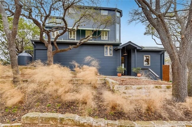 Primary Photo - 2803 Brass Buttons Trl