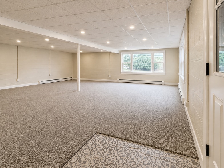 Building Photo - 43 Hiester Ave