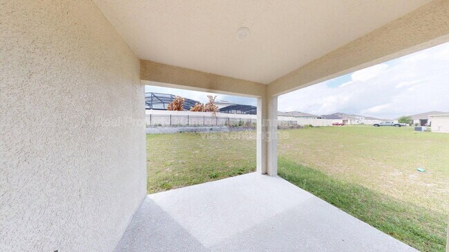 Building Photo - 2116 Silver Brk Wy