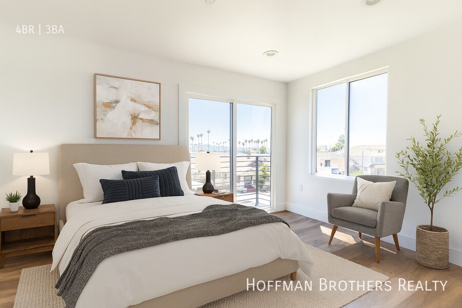 Building Photo - 4507 1/4 W 18th St