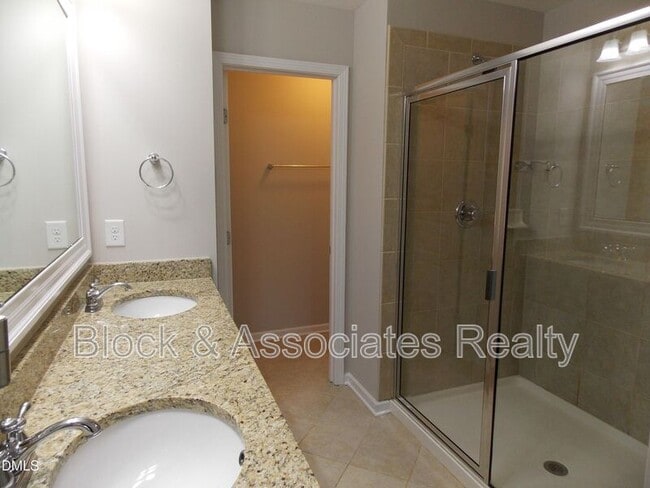 Building Photo - 603 Old Mill Village Dr