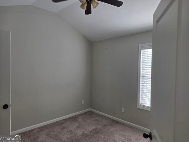 Building Photo - 132 W River Cane Run