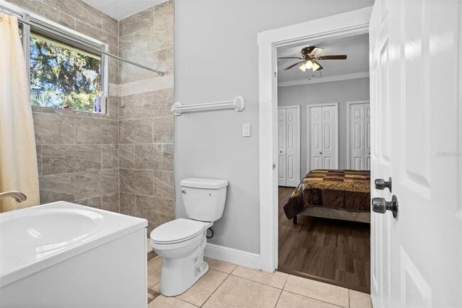 Building Photo - 1571 S Myrtle Ave