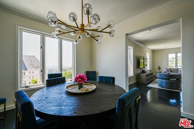 Building Photo - 1424 N Crescent Heights Blvd