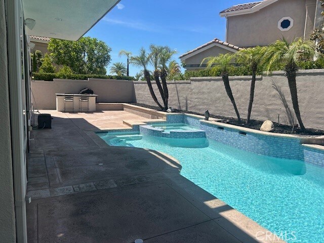 Primary Photo - 27041 S Ridge Dr