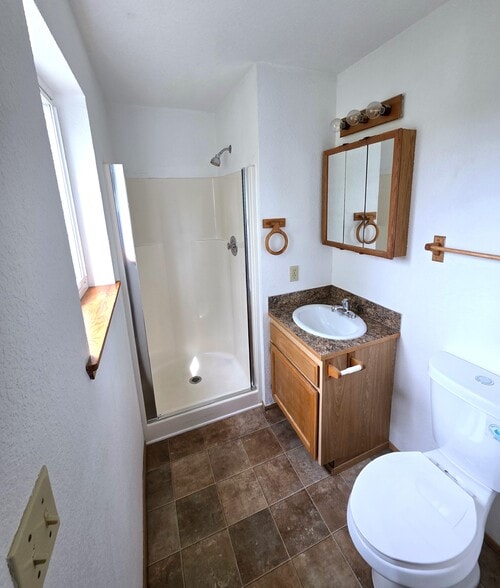 Building Photo - 4010 L Ave