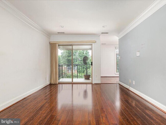 Building Photo - 3334 Woodburn Village Dr