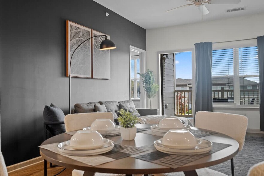 Building Photo - 16031 Elizabeth Joyce Dr