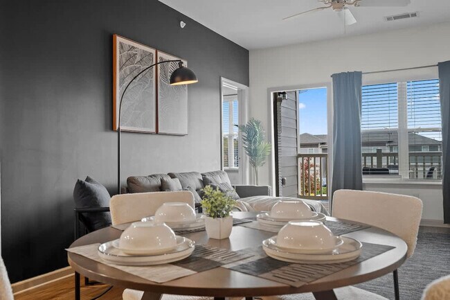 Building Photo - 16031 Elizabeth Joyce Dr