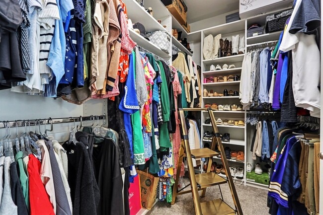 Building Photo - 1538 Dian St