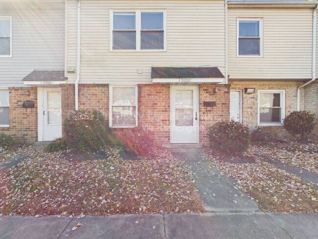 Primary Photo - 1528 Darren Cir