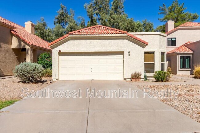 Building Photo - 541 N Granite St