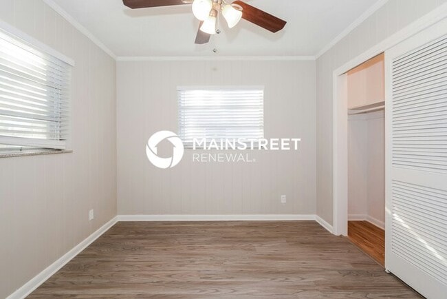 Building Photo - 3 Bedroom Pet-Friendly Home in Tampa, FL w...