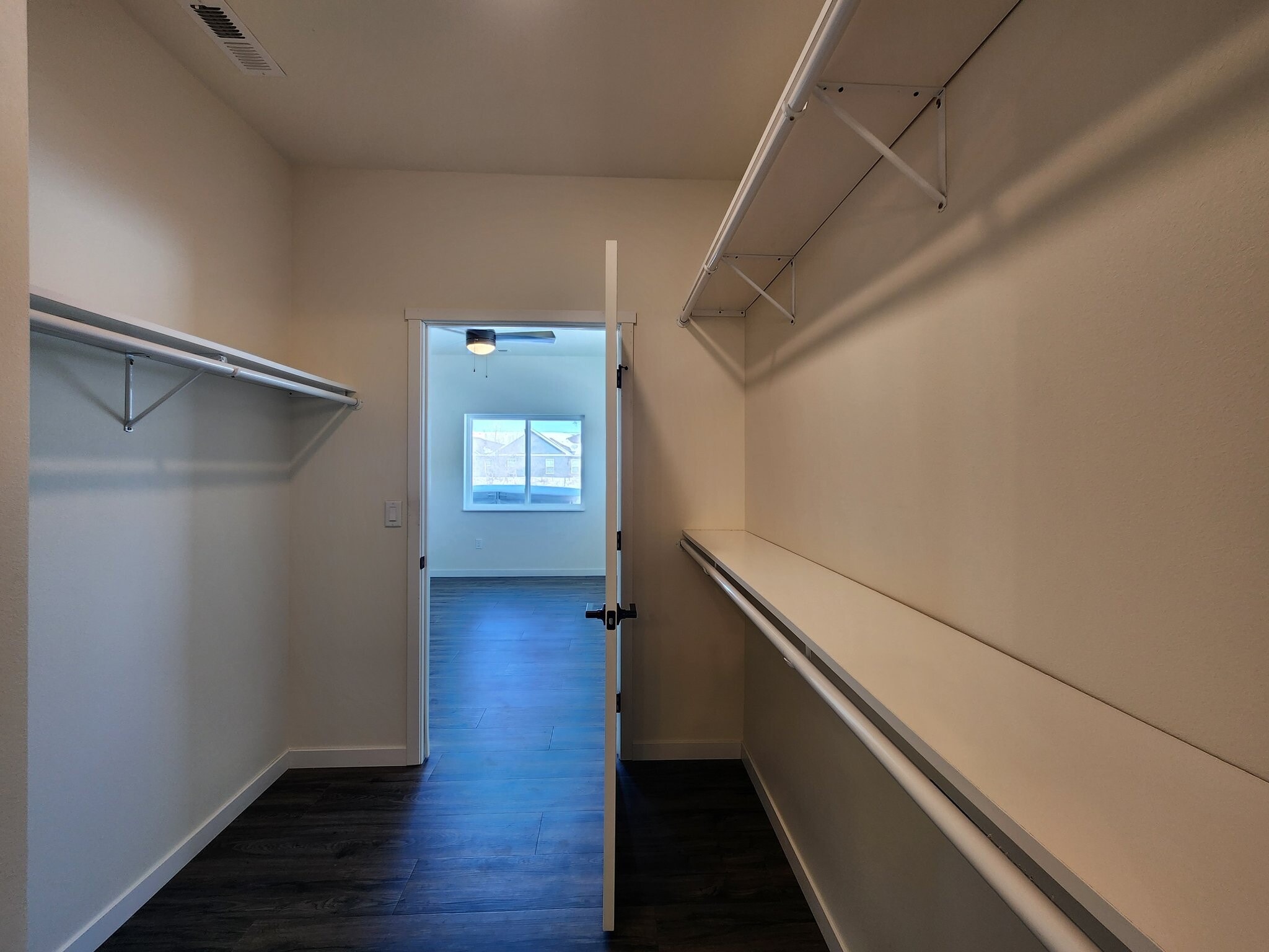 Building Photo - 812 7th St SW