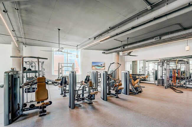 Building Photo - 222 E Jefferson St