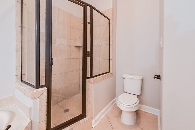 Building Photo - 7393 Brentridge Dr