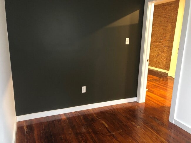 Building Photo - 2510 N 5th St