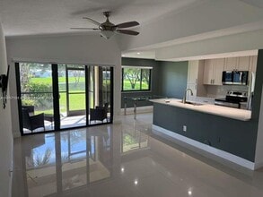 Building Photo - 8148 NW 17th Manor
