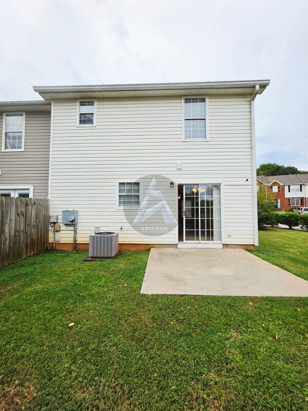 Building Photo - 102 Westside Chase SW
