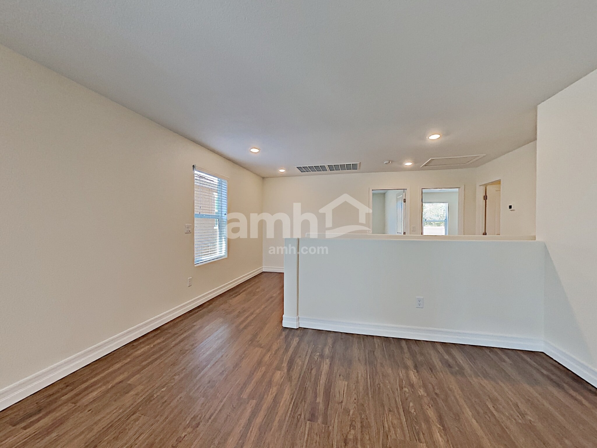 Building Photo - 5873 Petronius St
