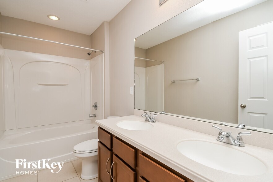 Building Photo - 140 Brentley Ln