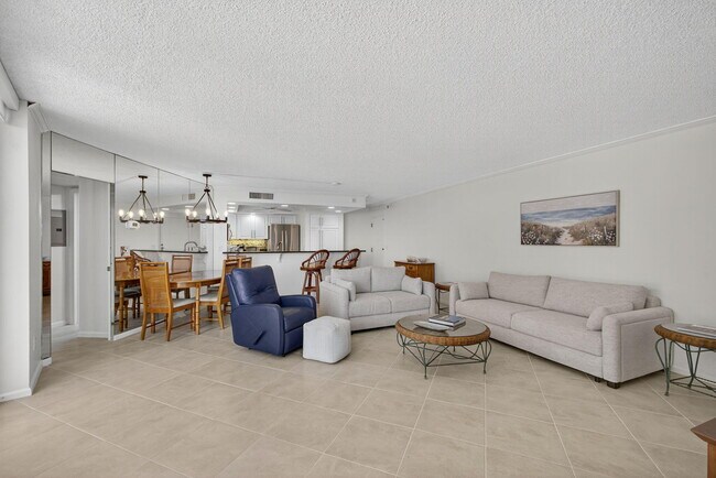 Building Photo - 2800 N Ocean Dr