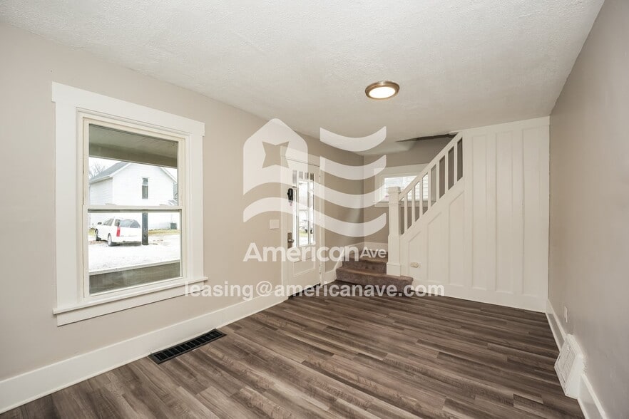 Building Photo - 1919 Widmer Ct NE