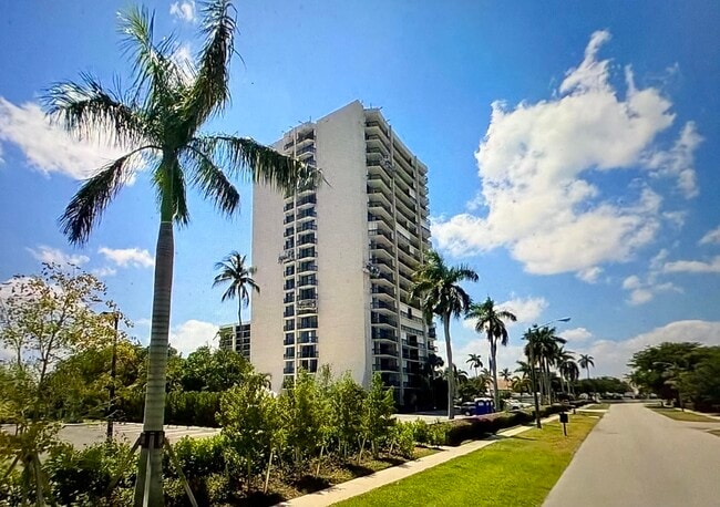 Building Photo - 2425 Presidential Way