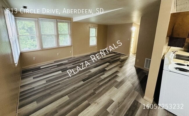 Building Photo - 202 N Washington St