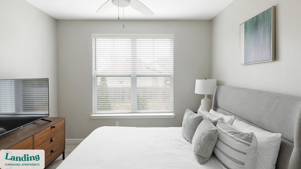 Building Photo - 393 Johns Rd NW