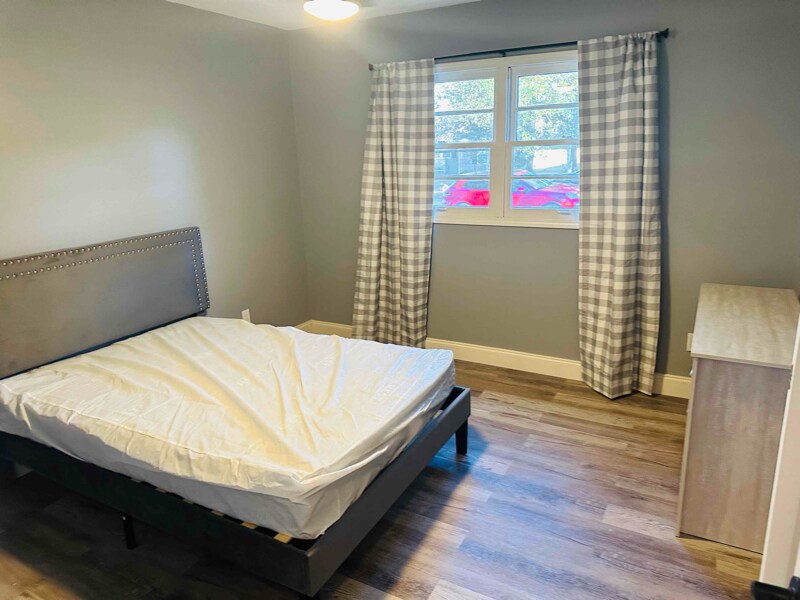 Building Photo - 905 Colquitt Cir