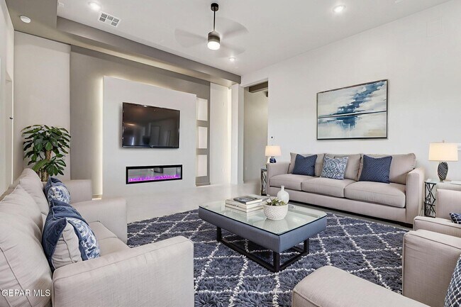 Building Photo - 836 Eltham Dr