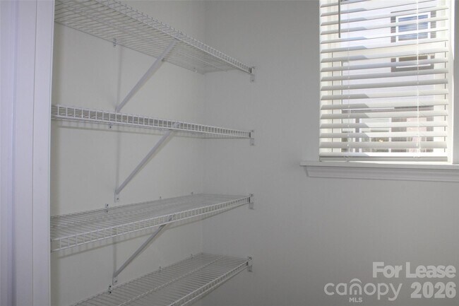 Building Photo - 743 Hoke Ln